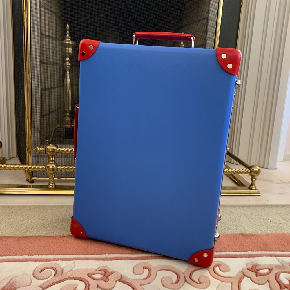 Like new Globetrotter Suitcase